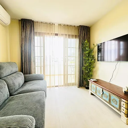 Windsor Park Sea View Apartment
